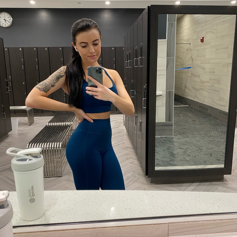 Alphalete Alphalux Wonder Legging